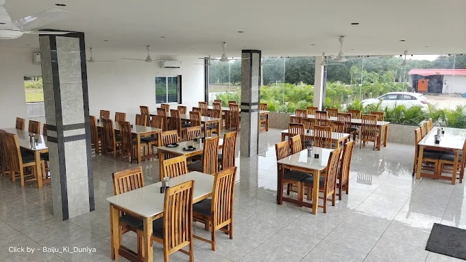 Restaurant with Kathiyawadi & Gujarati food